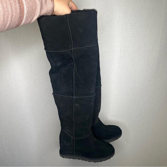 OVER THE KNEE UGG BOOTS - Picture 3 of 12